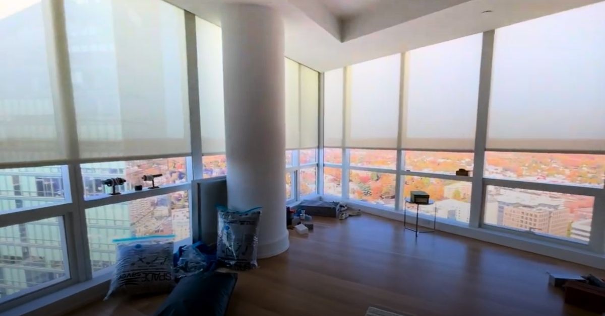 the alta 5% motorized solar shades diffuses sunlight beautifully—cutting the glare without darkening the room.